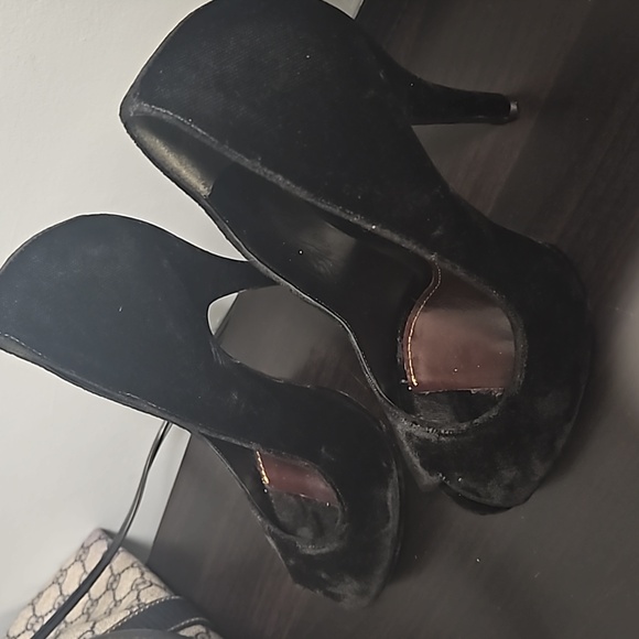 Pumps - Picture 4 of 5